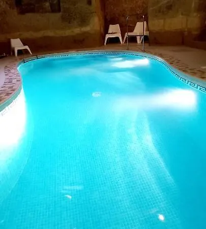 Ta Majsi With Indoor Heated Pool