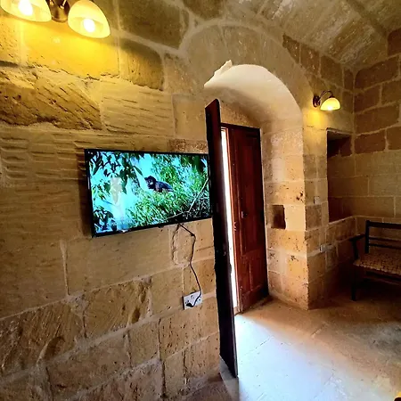 Ta Majsi With Indoor Heated Pool *