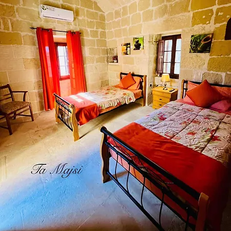 Ta Majsi With Indoor Heated Pool *