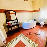 Βίλα Ta Majsi With Indoor Heated Pool San Lawrenz