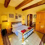 Ta Majsi With Indoor Heated Pool *