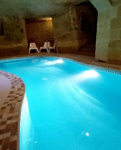 Ta Majsi With Indoor Heated Pool