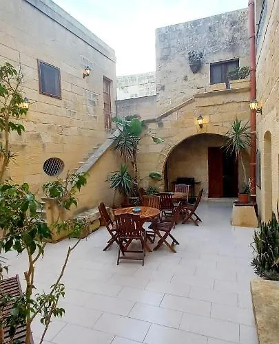 Villa Ta Majsi With Indoor Heated Pool San Lawrenz