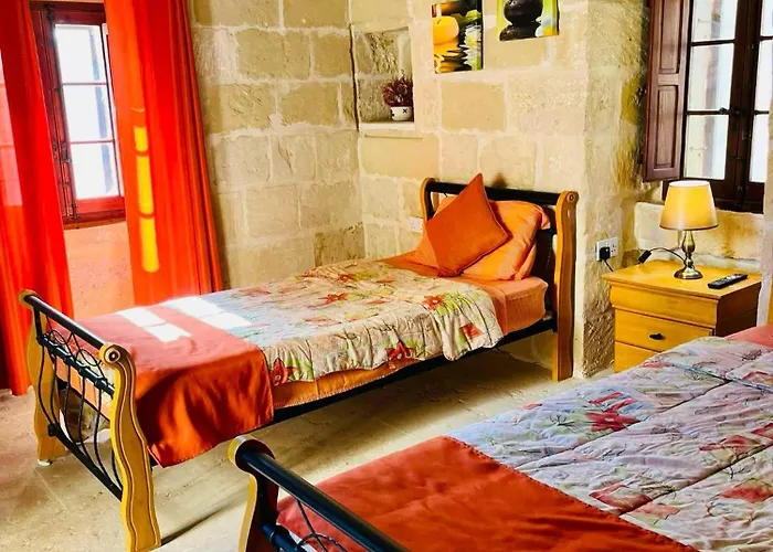 Villa Ta Majsi With Indoor Heated Pool San Lawrenz